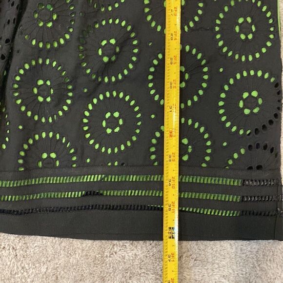 Cynthia Cynthia Steffe Black Eyelet Dress With Green Inlay Size 6 - Picture 13 of 13